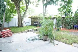 7081 SW 30th St, Miramar, FL 33023 - Photo 12