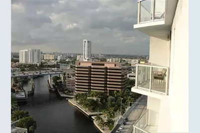 185 SW 7th Street #1802, Miami, FL 33130 - Photo 8