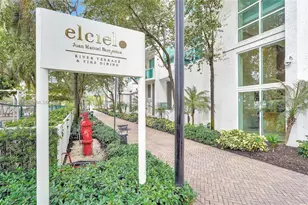 41 SE 5th St, Miami, FL 33131 - Photo 30