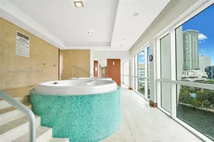 41 SE 5th St, Miami, FL 33131 - Photo 22