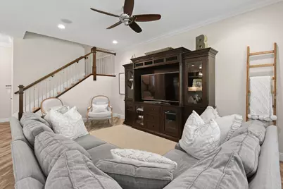 7239 Oxford Court, Palm Beach Gardens, FL 33418 - Photo 8