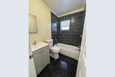 200 NW 14th Street #5, Pompano Beach, FL 33060 - Photo 2