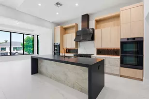 2848 NE 26th Pl, Fort Lauderdale, FL 33306 - Photo 4
