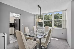 1400 St Charles Pl, Pembroke Pines, FL 33026 - Photo 8