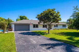 4910 SW 205th Ave, Southwest Ranches, FL 33332 - Photo 2