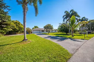 4910 SW 205th Ave, Southwest Ranches, FL 33332 - Photo 4