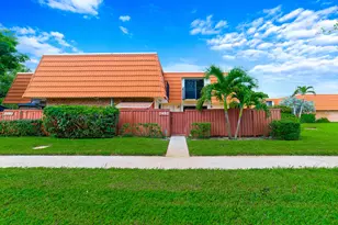 2952 SW 12th St, Deerfield Beach, FL 33442 - Photo 1