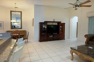 4646 Carlton Golf Dr, Wellington, FL 33449 - Photo 6