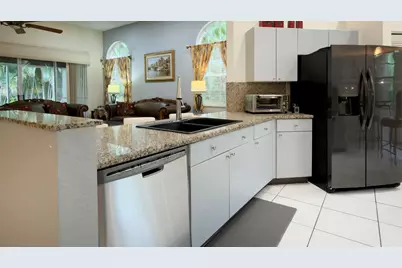 4646 Carlton Golf Drive, Wellington, FL 33449 - Photo 8
