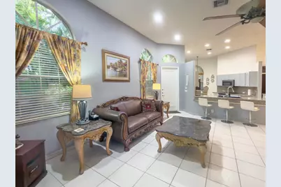 4646 Carlton Golf Drive, Wellington, FL 33449 - Photo 4