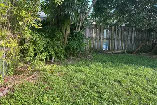 110 NW 193rd St, Miami Gardens, FL 33169 - Photo 6