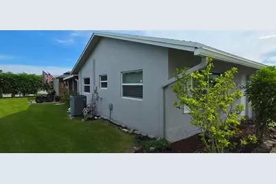 8100 NW 102nd Terrace, Tamarac, FL 33321 - Photo 2