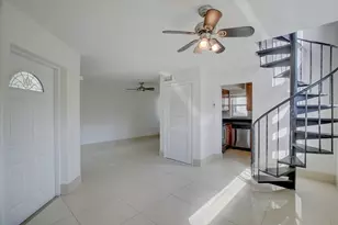 800 SW 4th St, Fort Lauderdale, FL 33315 - Photo 8