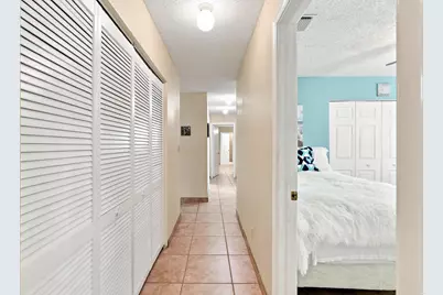 2111 NW 86th Way, Coral Springs, FL 33071 - Photo 32