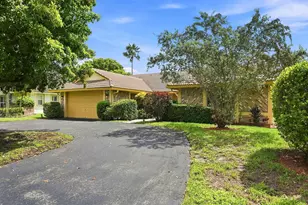 2111 NW 86th Way, Coral Springs, FL 33071 - Photo 2