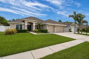 8332 Amalfi Cir, Fort Pierce, FL 34951 - Photo 2