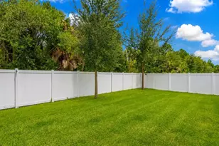 8332 Amalfi Cir, Fort Pierce, FL 34951 - Photo 6