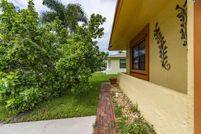4917 Luqui Court, West Palm Beach, FL 33415 - Photo 2