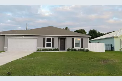 2507 SE Charleston Drive, Port Saint Lucie, FL 34952 - Photo 2