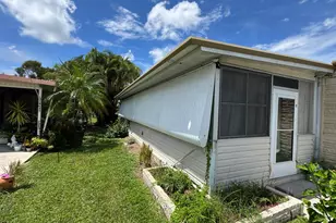 8629 Crown Dr, Boynton Beach, FL 33436 - Photo 36