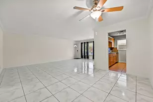 605 High Point Blvd N, Delray Beach, FL 33445 - Photo 6