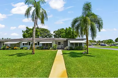605 High Point Boulevard N #C, Delray Beach, FL 33445 - Photo 2