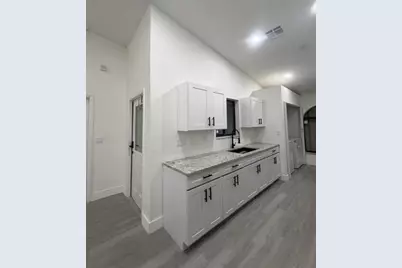 8204 NW 100th Lane, Tamarac, FL 33321 - Photo 10