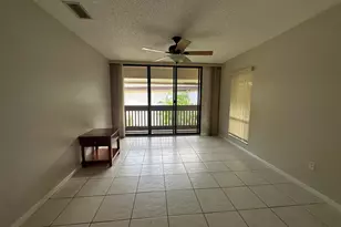 9292 Sabal Ridge Circle, Boca Raton, FL 33428 - Photo 6