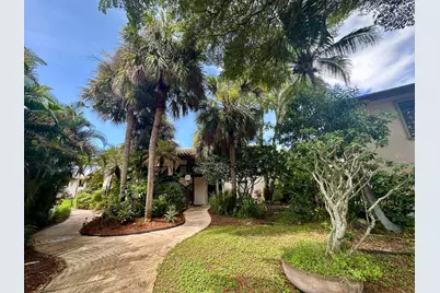 9292 Sabal Ridge Circle #D, Boca Raton, FL 33428 - Photo 2