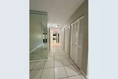 9292 Sabal Ridge Circle #D, Boca Raton, FL 33428 - Photo 32