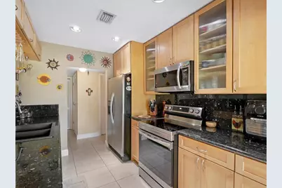 5107 Bayberry Lane, Tamarac, FL 33319 - Photo 2