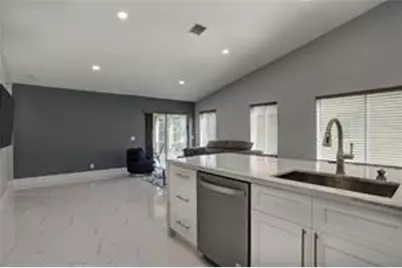 1321 Majesty Terrace, Weston, FL 33327 - Photo 8