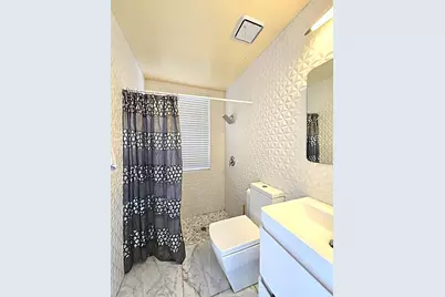 1811 Eagle Trace Boulevard W, Coral Springs, FL 33071 - Photo 16