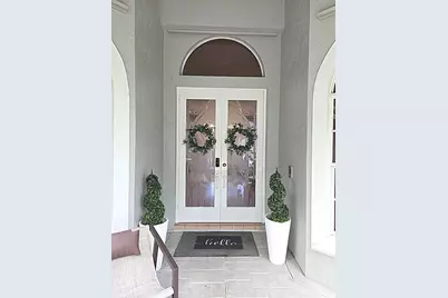 1811 Eagle Trace Boulevard W, Coral Springs, FL 33071 - Photo 2