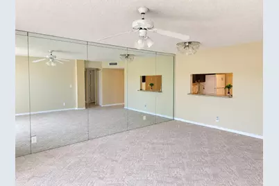 5130 Las Verdes Circle #301, Delray Beach, FL 33484 - Photo 4