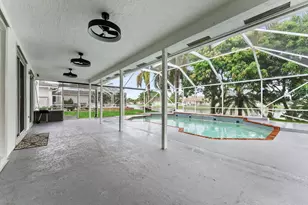 16363 Segovia Cir S, Pembroke Pines, FL 33331 - Photo 52