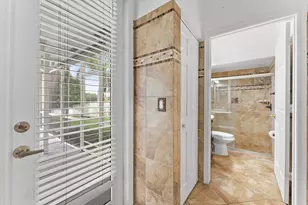 16363 Segovia Cir S, Pembroke Pines, FL 33331 - Photo 38