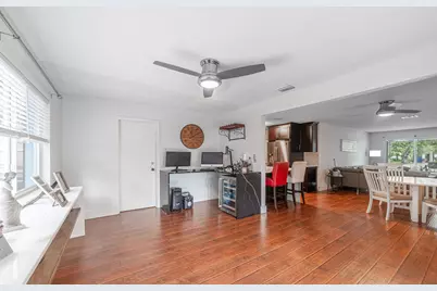 545 S Lake Drive, Lantana, FL 33462 - Photo 12