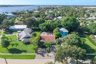 545 S Lake Dr, Lantana, FL 33462 - Photo 2