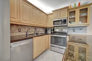 2716 SW 15th St, Deerfield Beach, FL 33442 - Photo 12