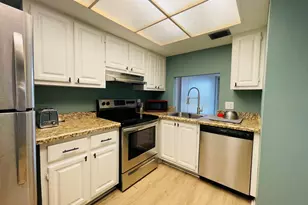 109 Royal Pk Dr, Oakland Park, FL 33309 - Photo 4