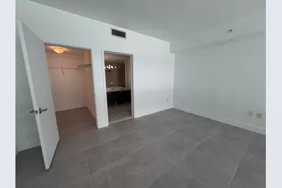 244 Biscayne Boulevard #645, Miami, FL 33132 - Photo 14