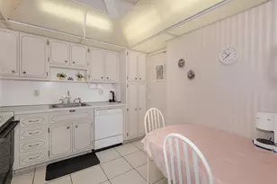 1980 S Ocean Dr, Hallandale Beach, FL 33009 - Photo 18