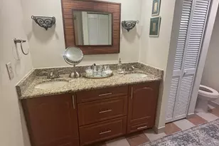 113 W Lake Arbor Dr, Palm Springs, FL 33461 - Photo 16