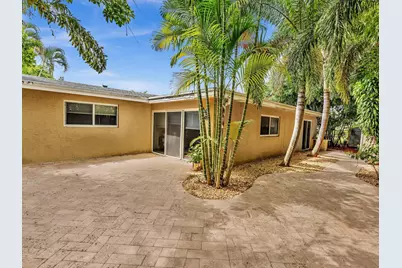 905 SE 13th Court, Deerfield Beach, FL 33441 - Photo 32