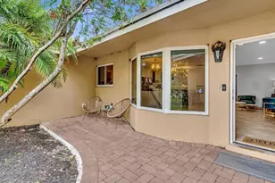 905 SE 13th Ct, Deerfield Beach, FL 33441 - Photo 4