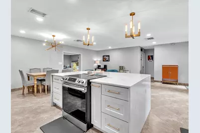 905 SE 13th Court, Deerfield Beach, FL 33441 - Photo 10