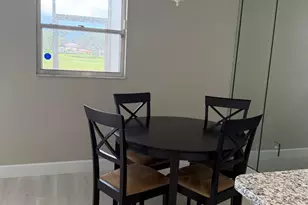 7211 W Country Club Dr N, Sarasota, FL 34243 - Photo 6