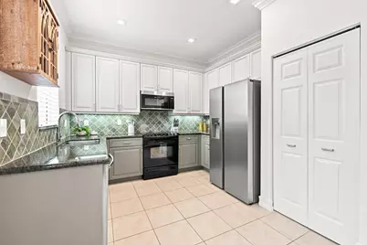 7830 Jewelwood Drive, Boynton Beach, FL 33437 - Photo 12