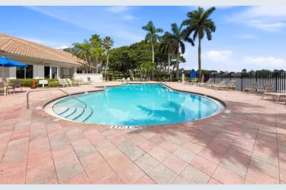 10725 Pelican Drive, Wellington, FL 33414 - Photo 32